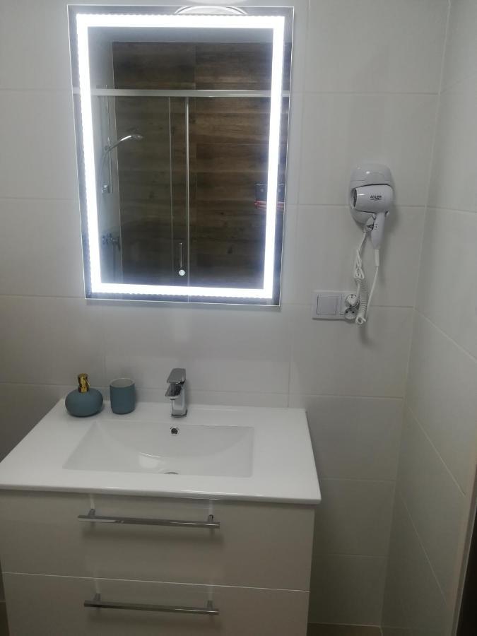 Apart-noclegi Apartment *